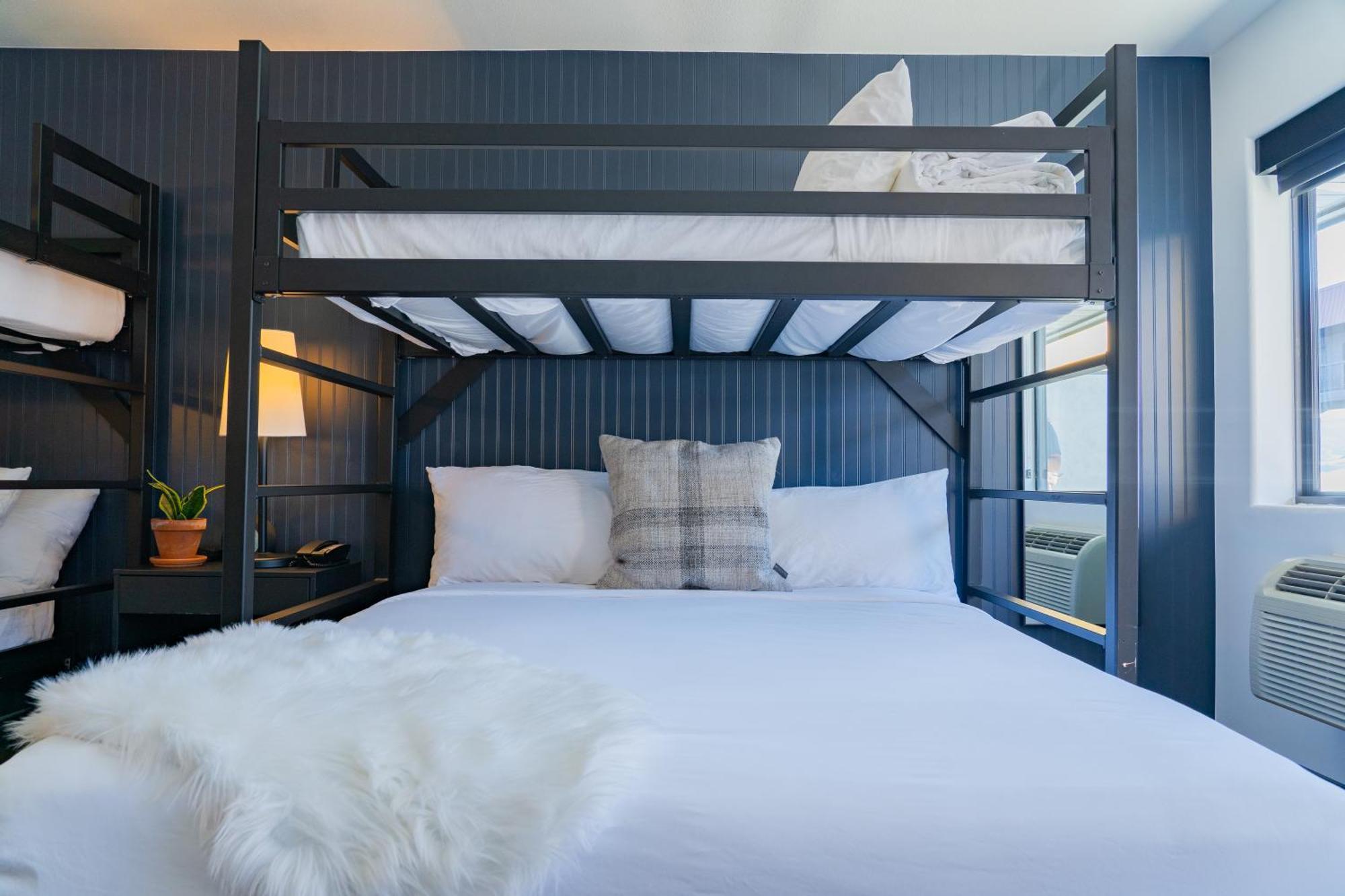 Gravity Haus Winter Park Hotel ภายนอก รูปภาพ