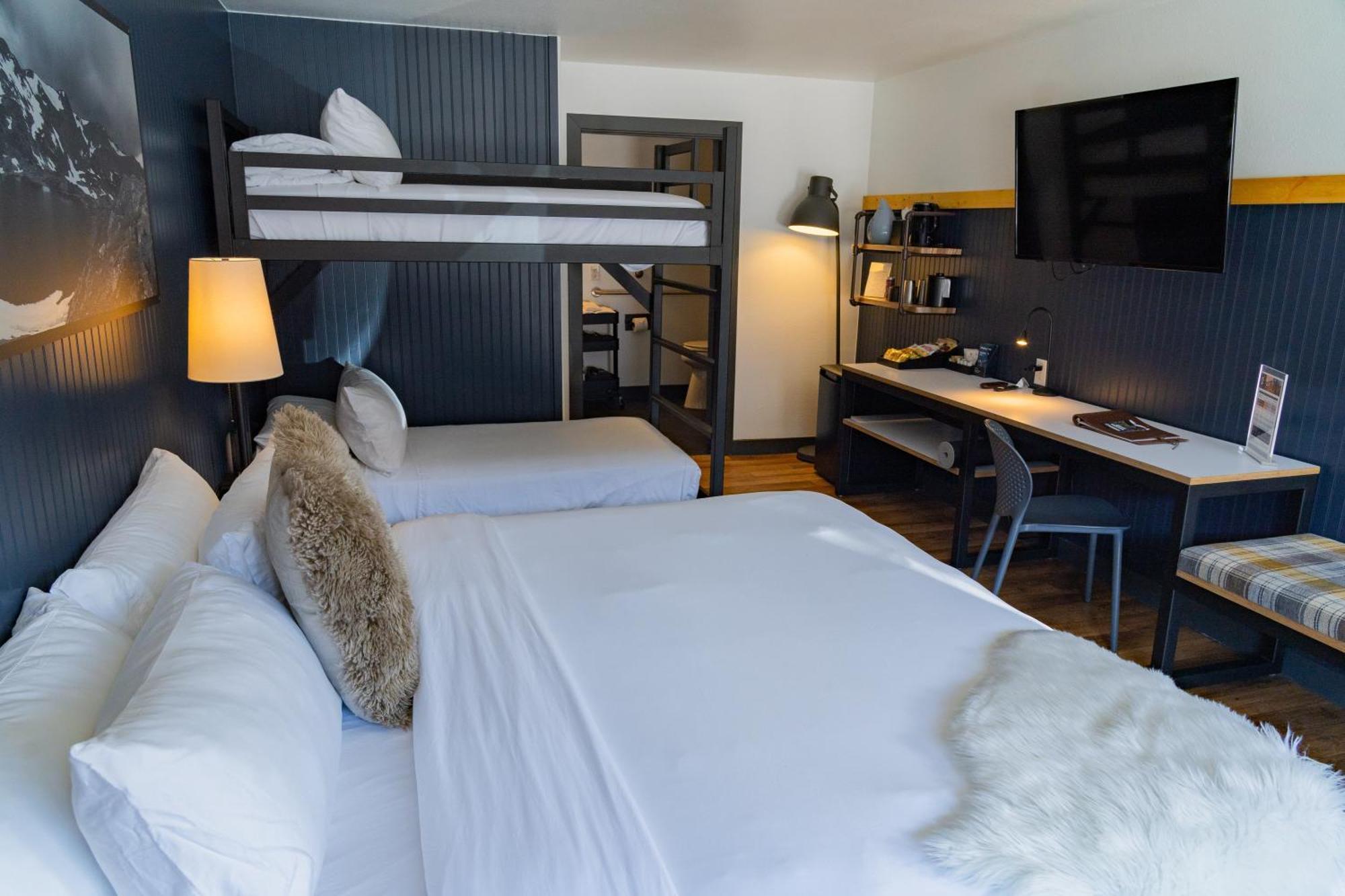 Gravity Haus Winter Park Hotel ภายนอก รูปภาพ